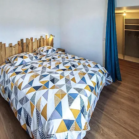 2 Bedroom Cozy In بيت للعطل